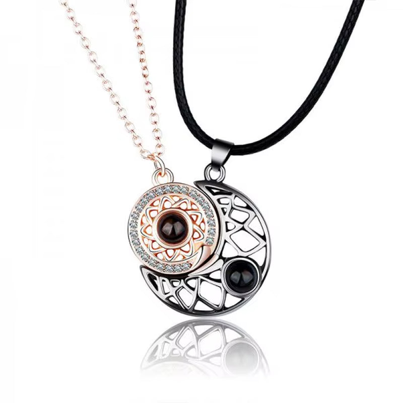 Astronaut Star Moon Pendant Couple Necklace for Women Men Lovers I Love You 100 Languages Projection Chain Necklace Jewelry Gift