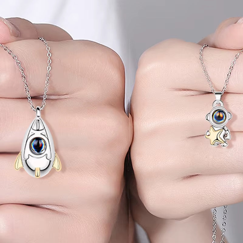 Astronaut Star Moon Pendant Couple Necklace for Women Men Lovers I Love You 100 Languages Projection Chain Necklace Jewelry Gift