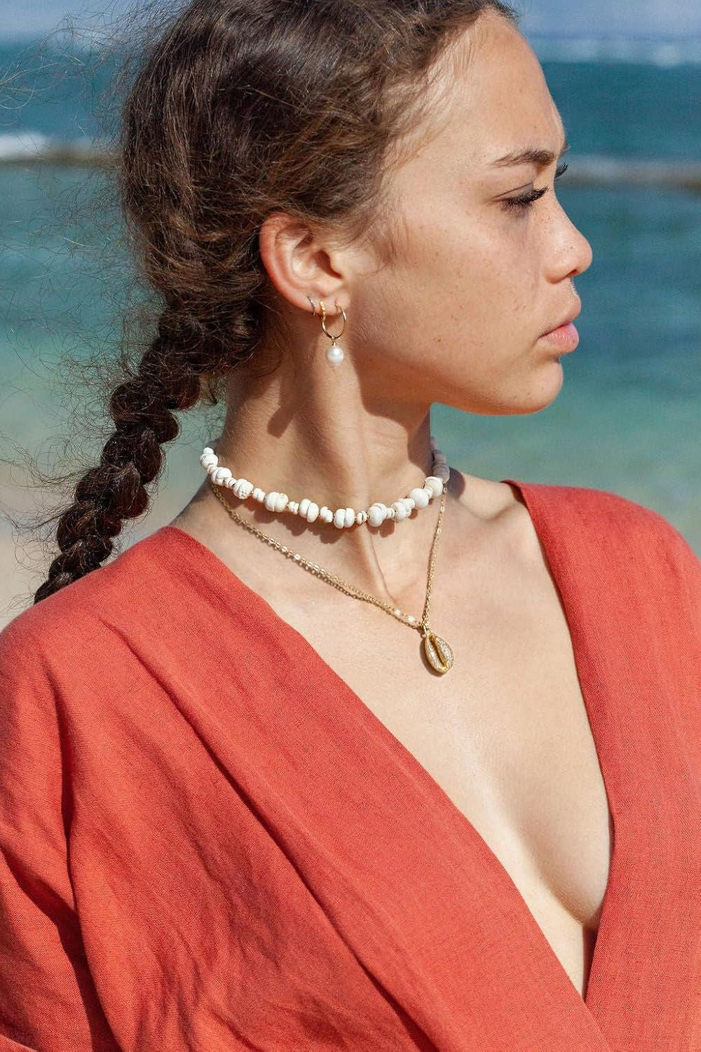 Crescent Moon and Star Pendant Necklace Dainty 18K Gold