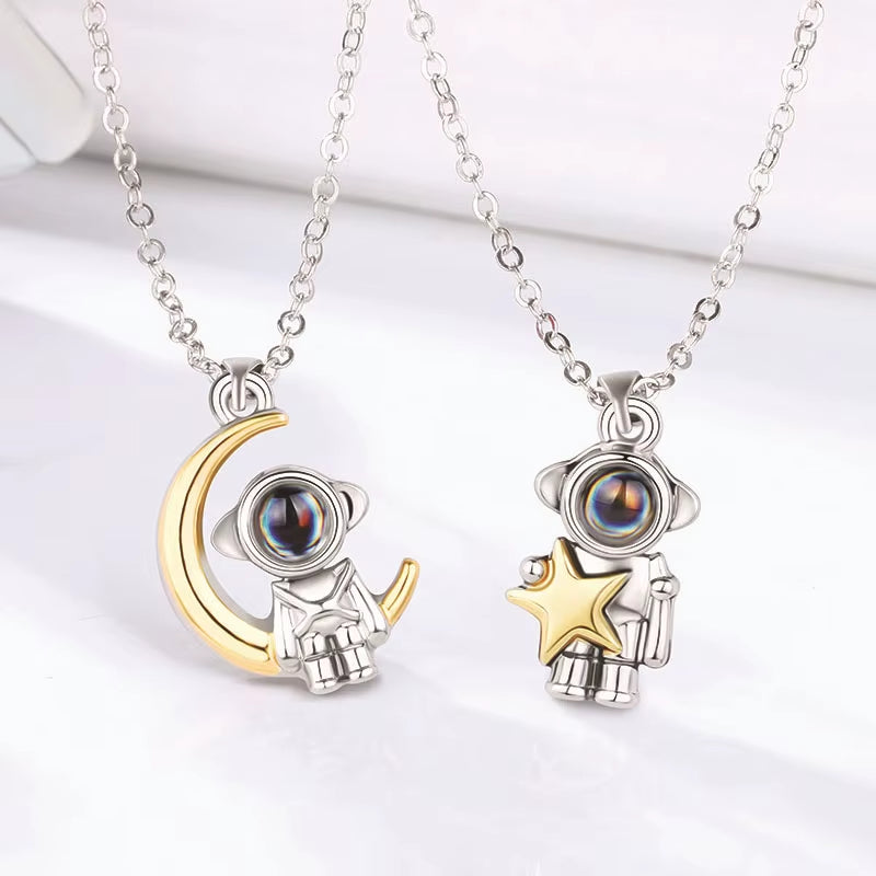 Astronaut Star Moon Pendant Couple Necklace for Women Men Lovers I Love You 100 Languages Projection Chain Necklace Jewelry Gift